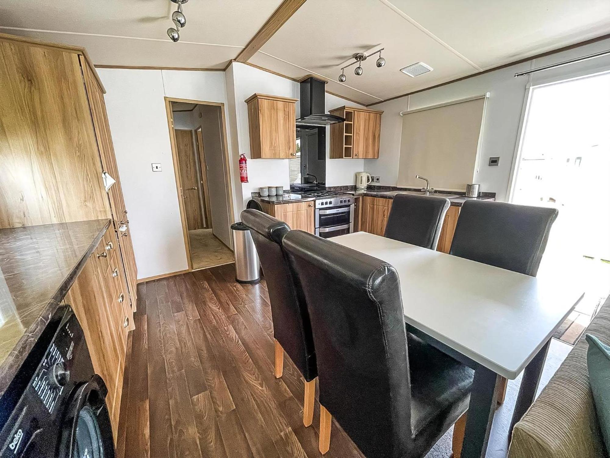 Beautiful Caravan With Decking At Carlton Meres Holiday Park, Suffolk Ref 60022M Саксмундхэм Экстерьер фото