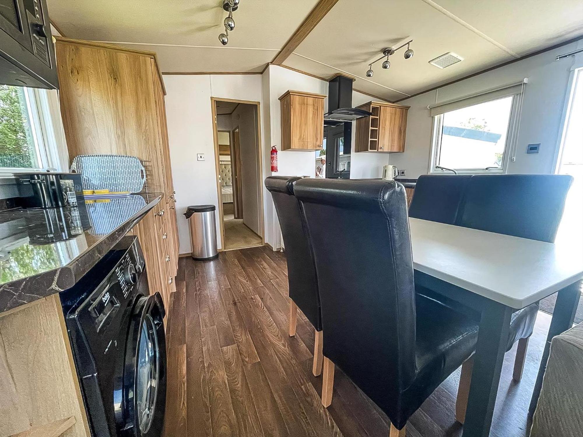 Beautiful Caravan With Decking At Carlton Meres Holiday Park, Suffolk Ref 60022M Саксмундхэм Экстерьер фото